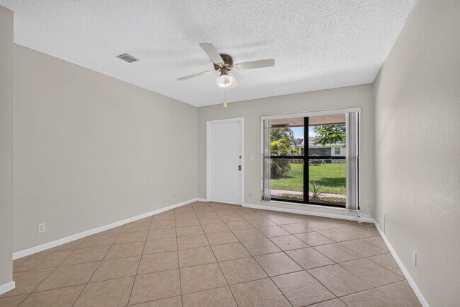 Foto del edificio - 12395 Peconic Ct