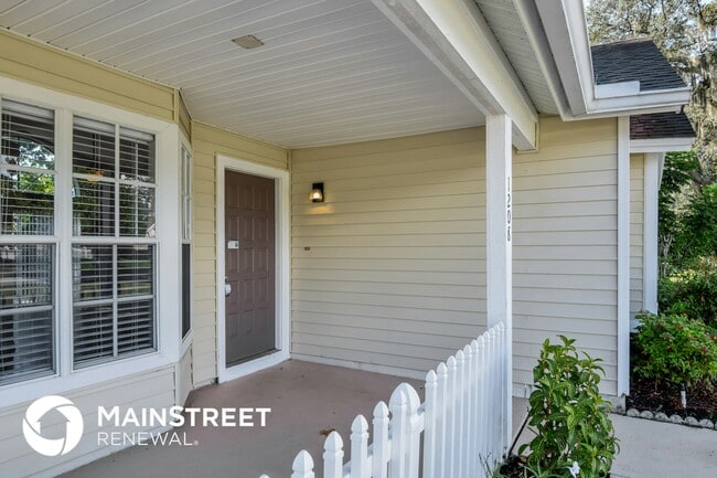 Building Photo - 1208 Altoona Ave