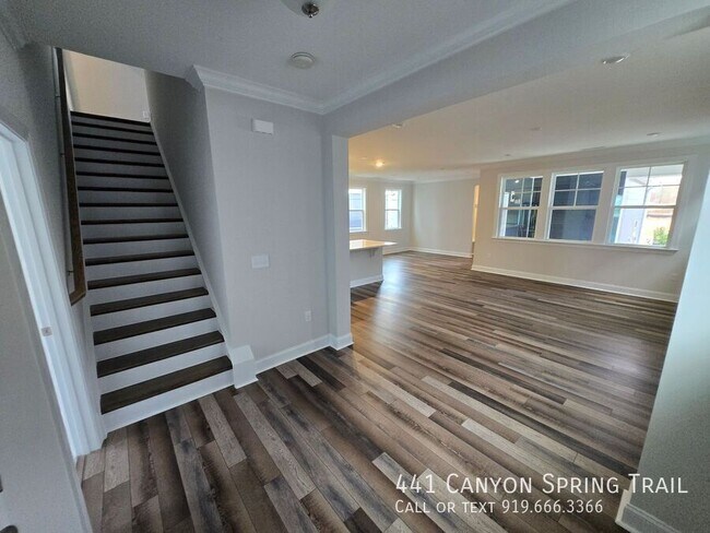 Building Photo - 441 Canyon Spring Trl