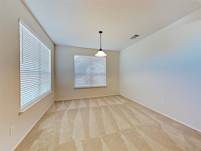 Building Photo - 8925 Brook Hill Ln