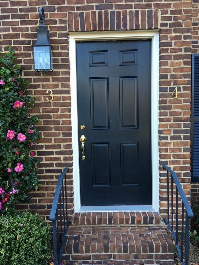 Photo - 110 Milledge Terrace House