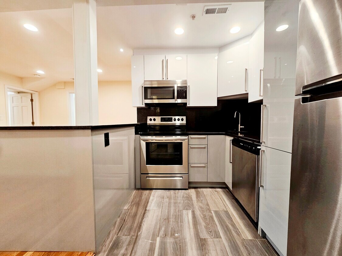 Foto principal - 1803 Beacon St