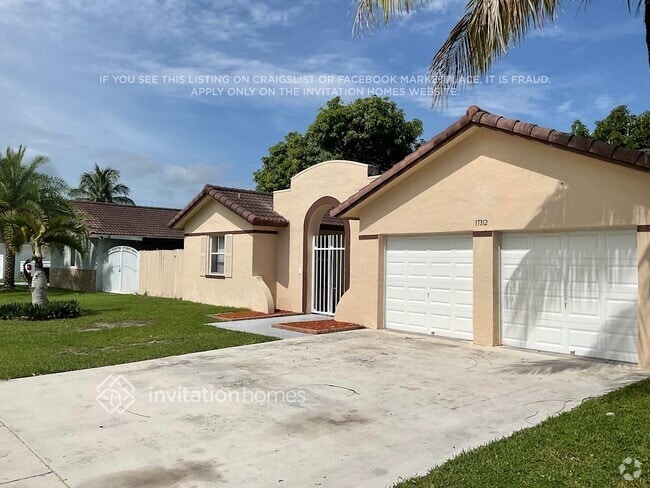 Building Photo - 17312 SW 149th Ct