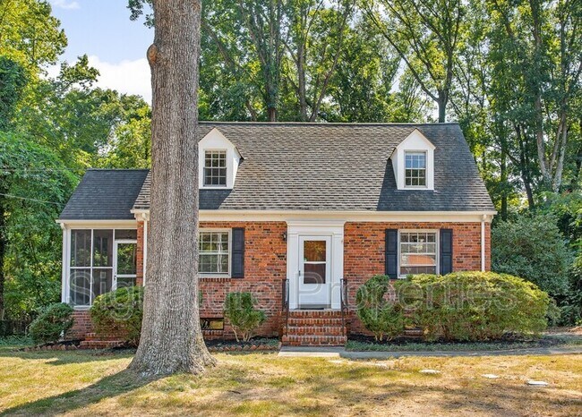 Foto del edificio - 6731 Forest Hill Ave