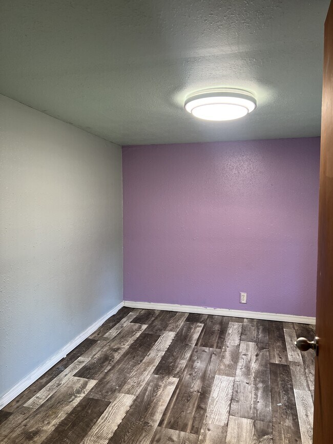 Foto del edificio - 1204 E Academy St