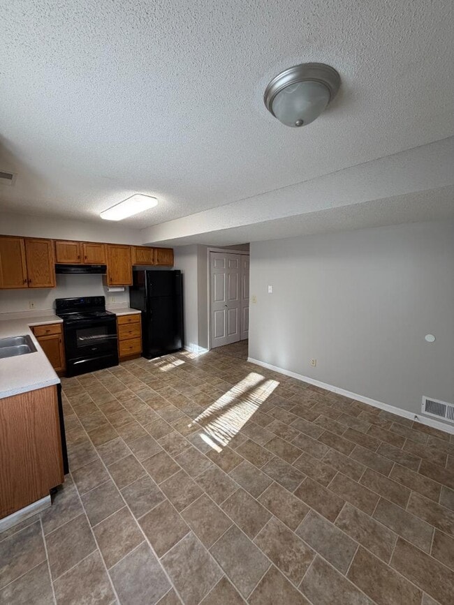 Foto del edificio - 506 Nickman Rd