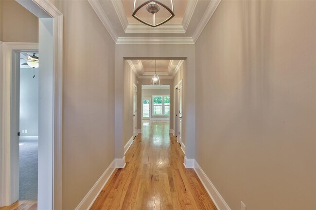 Building Photo - 5717 Village Ridge Way