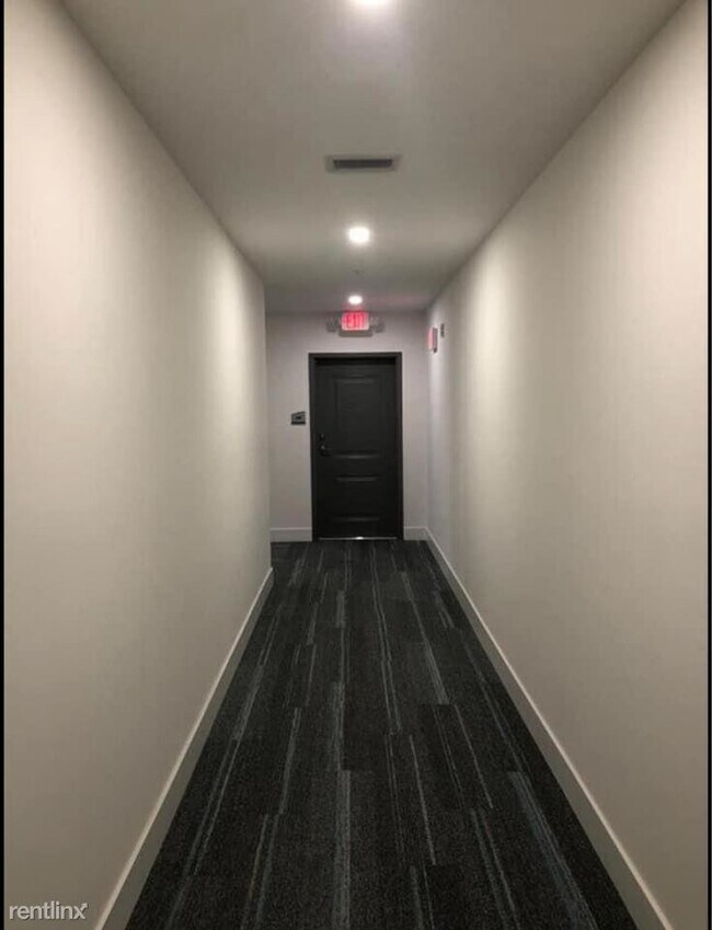 Building Photo - 175 Fontainebleau Blvd