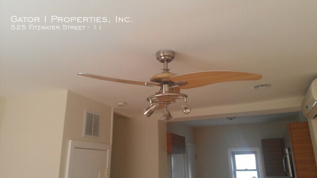 Foto del edificio - Great 2 bedroom Trinity HOUSE FOR RENT!