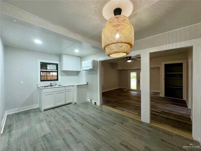 Foto del edificio - 109 Chicago Ave