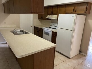 Building Photo - 1626 Hawthorne Pl