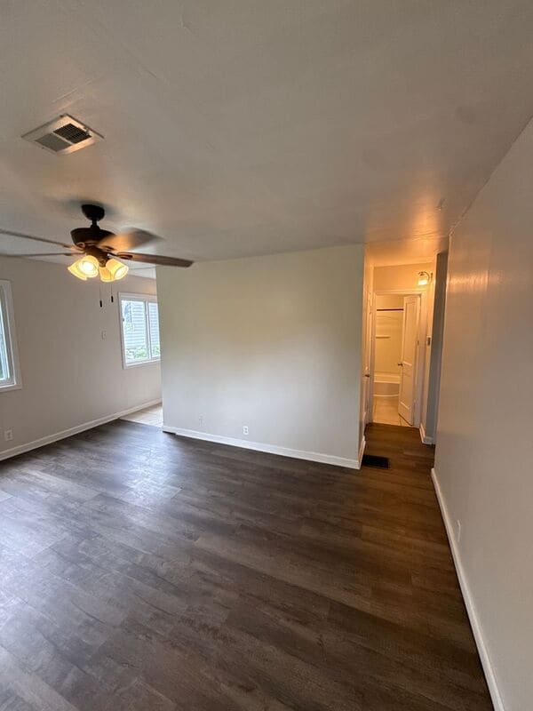 Building Photo - 3103 Grasmere Ave