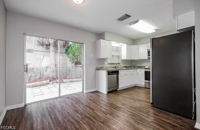 Foto del edificio - 390 Davison Ave NE