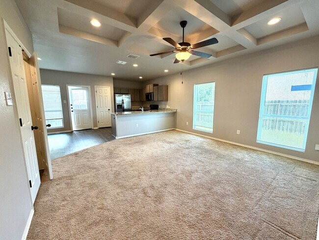 Building Photo - Corner Unit Townhome with 3 Bedrooms, Garage & Private Yard