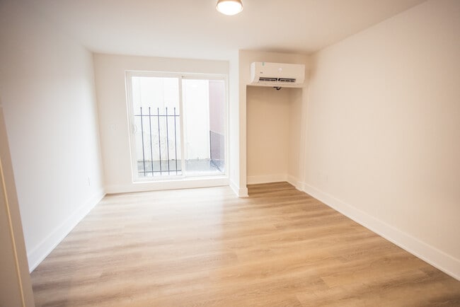 Building Photo - Albemarle Studio Apartments