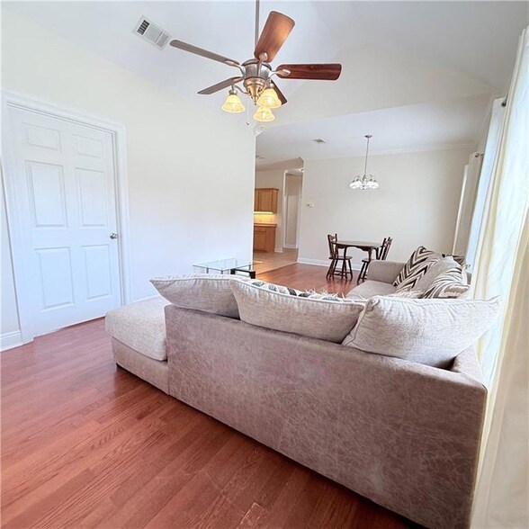 Foto del edificio - 331 Main St