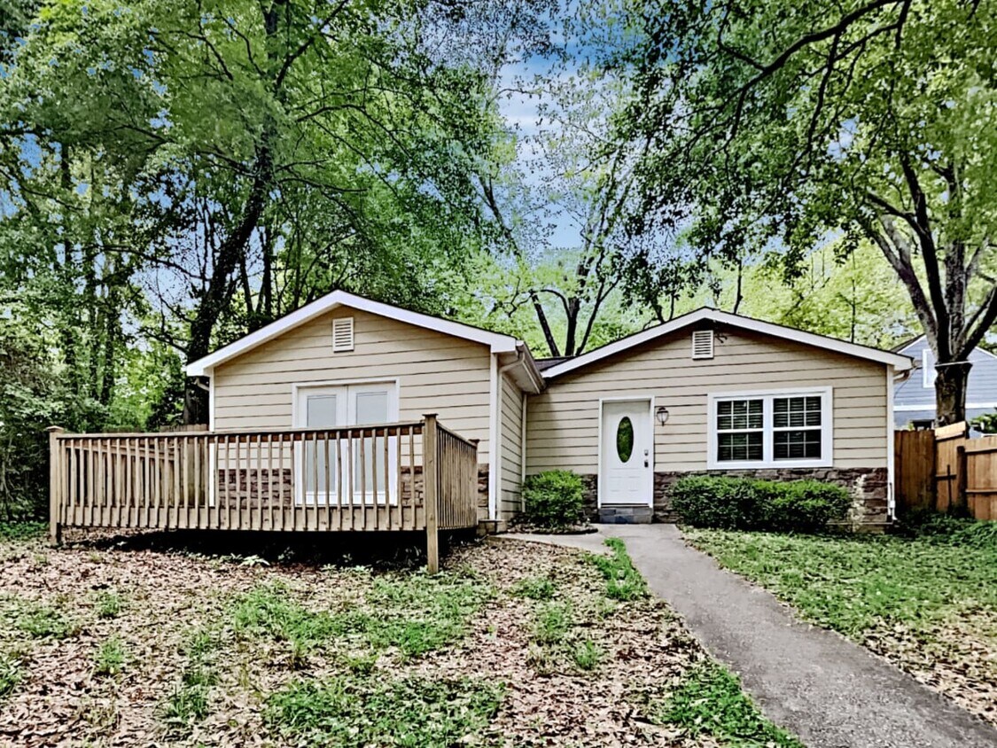 1037 Emerson Ave SE House Rental in Atlanta, GA