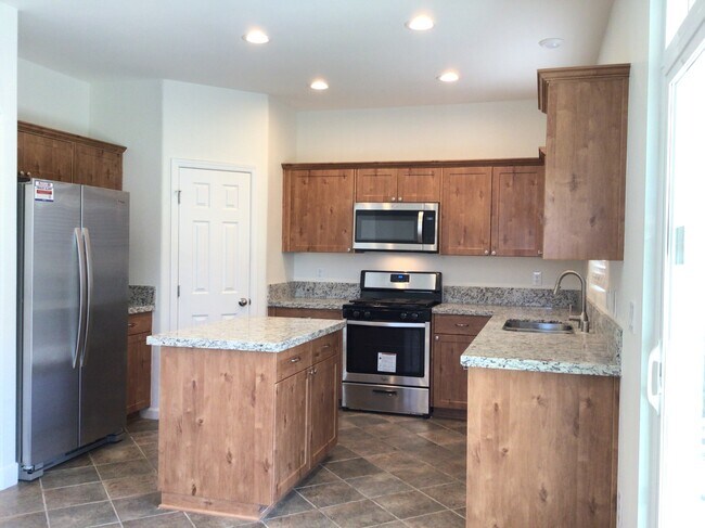 Building Photo - 2712 Ineisa Ct