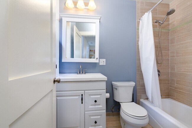 Foto del edificio - 2025 Commonwealth Ave