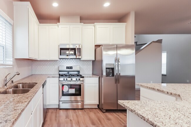 Foto del edificio - 7915 Cypress Country Dr