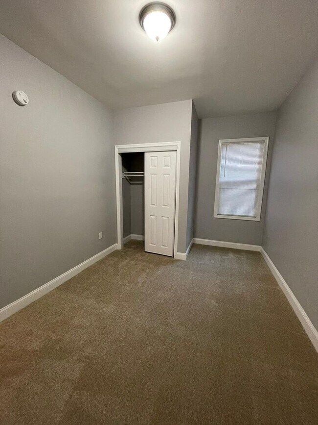 Building Photo - New Beautiful 3bed/1.5 bath in West Baltimore