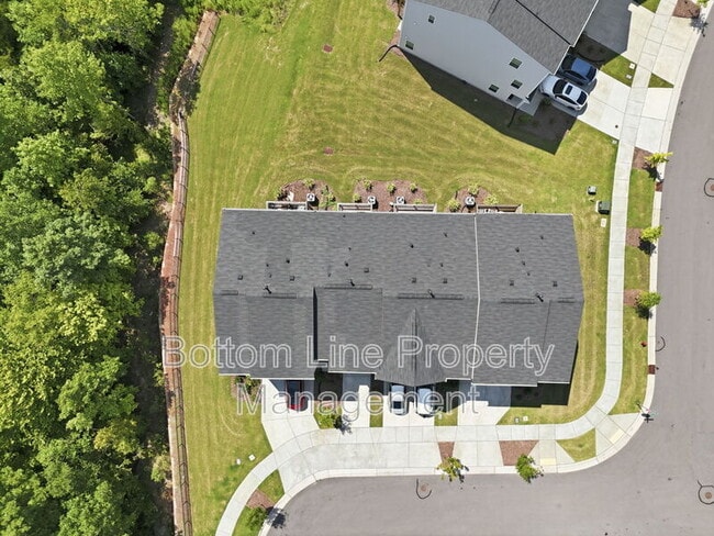 Building Photo - 1204 Lily Loch Wy