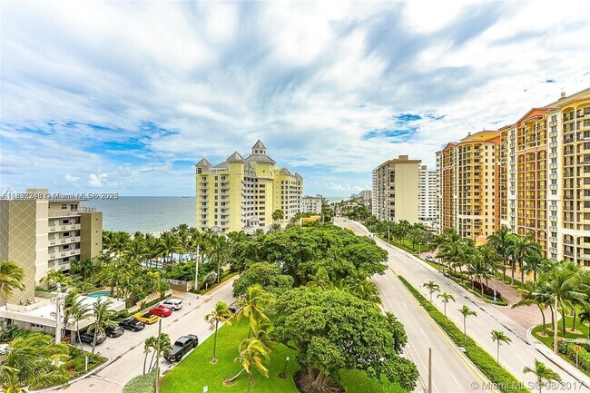 Foto del edificio - 2100 N Ocean Blvd