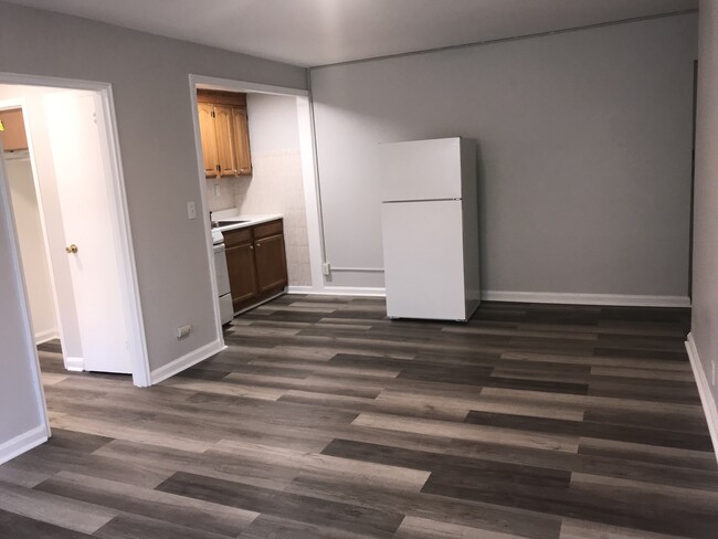 Building Photo - 1104 Palisade Ave
