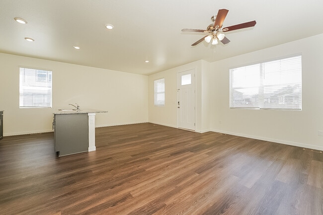 Building Photo - 13457 Oneida Ln