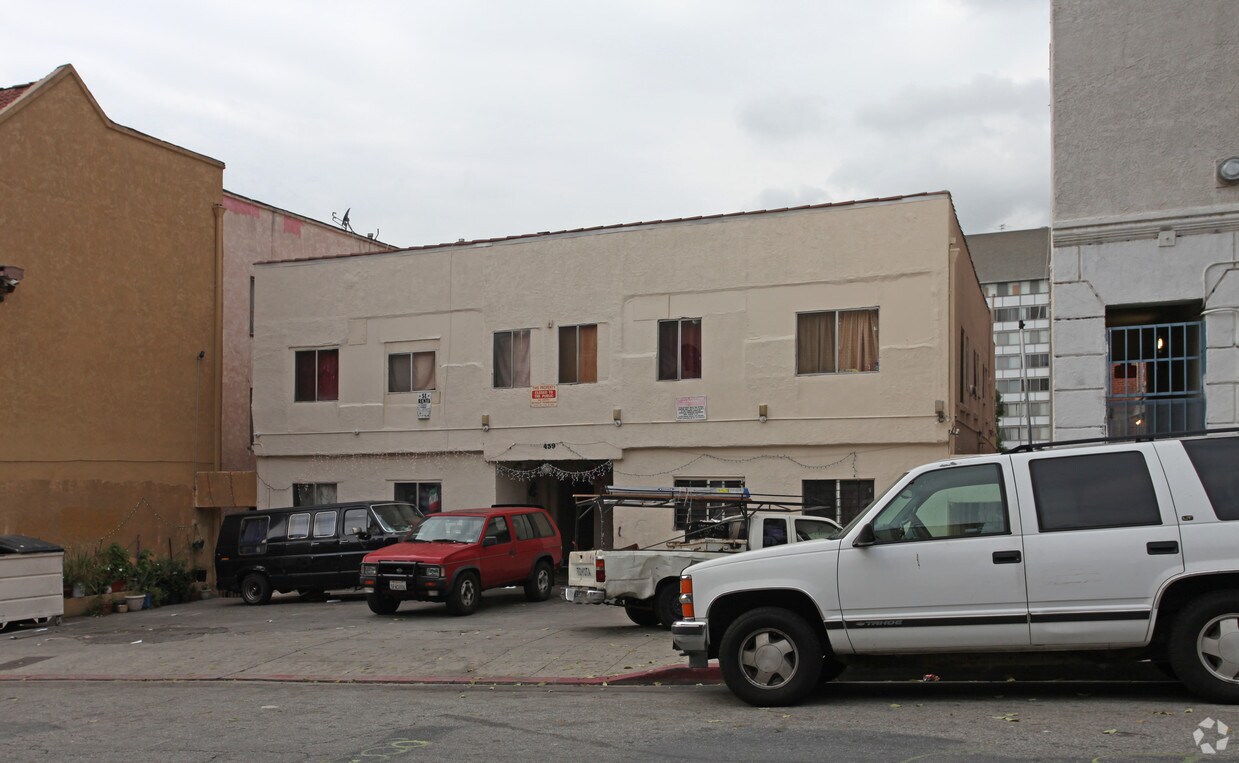 Building Photo - 439 Union Dr