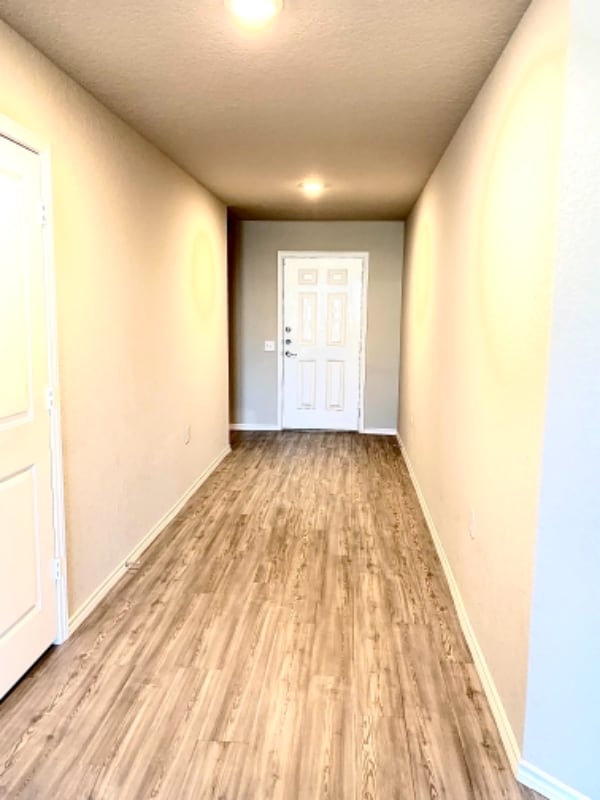 Building Photo - 5606 Willow Breeze