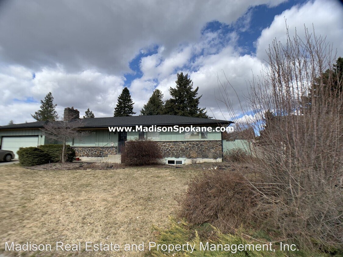 Primary Photo - 5 br, 3 bath House - 2317 E. 46th Ave.