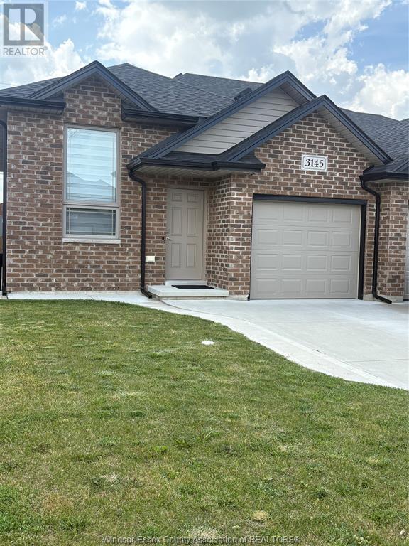 Building Photo - 3145 Viola Cres