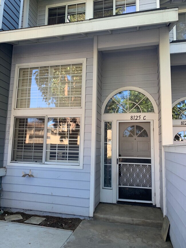 Building Photo - 8125 Surfline Dr