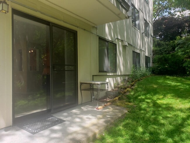 Building Photo - 1249 SW 132nd Ln