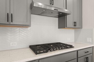 Building Photo - 1942 Waters Branch Dr