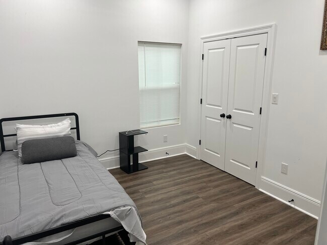 Foto del edificio - 3513 Saint Anthony Ave