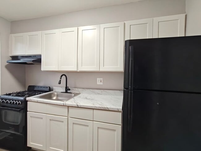 Photo - 131 Forest Ave Apartment