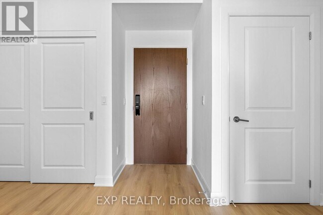 Photo du bâtiment - 3240 William Coltson Ave