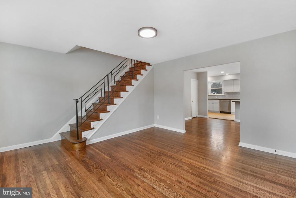 Primary Photo - 119 3rd Ave
