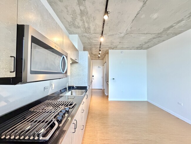 Building Photo - 1515 N Fremont St