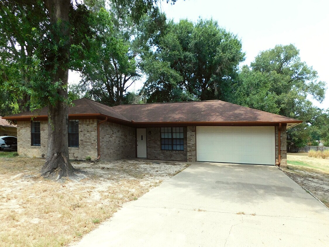 13498 Choctaw Dr, Tyler, TX 75709 House Rental in Tyler, TX