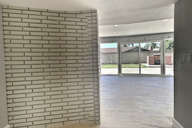 Foto del edificio - 1420 E 21st St