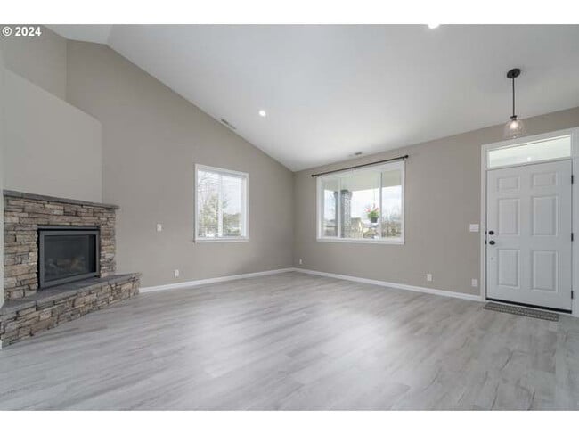 Building Photo - 6023 Mondavi Ln