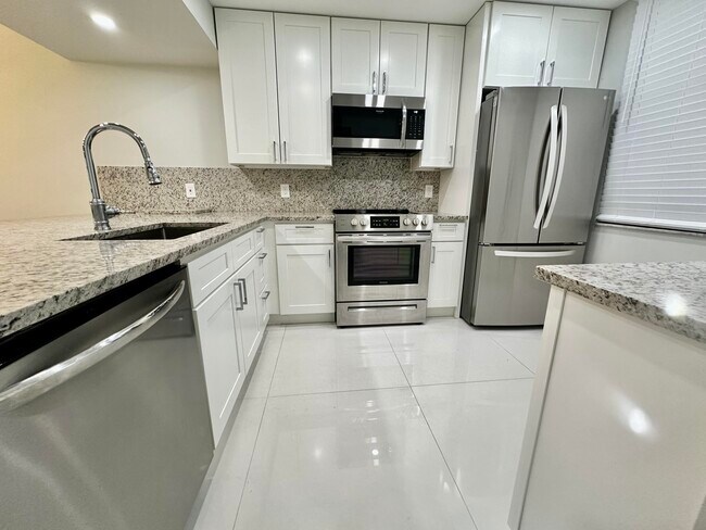 Foto del edificio - 3500 Whitehall Dr