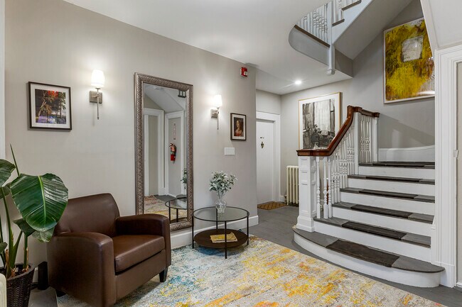 Building Photo - 40 Irving St