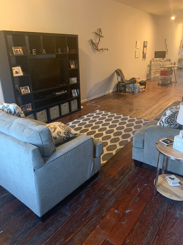 Foto principal - 108 Chestnut St