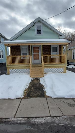 Building Photo - 124 Manilla St