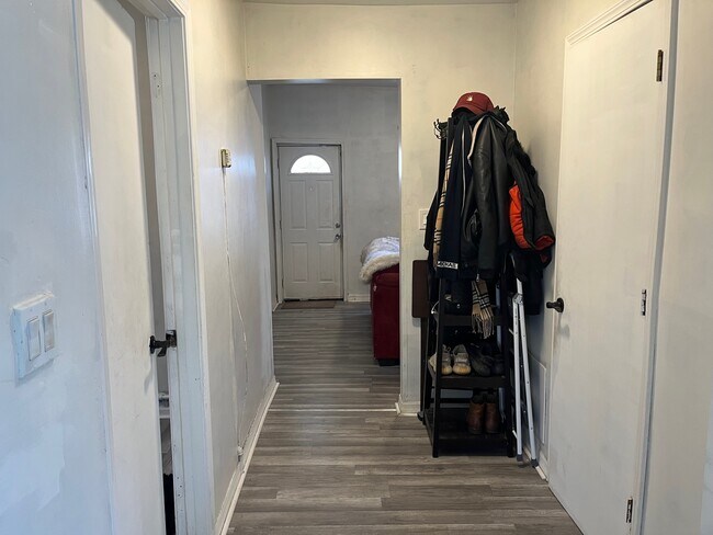 Foto del edificio - 2906 N Springfield Ave