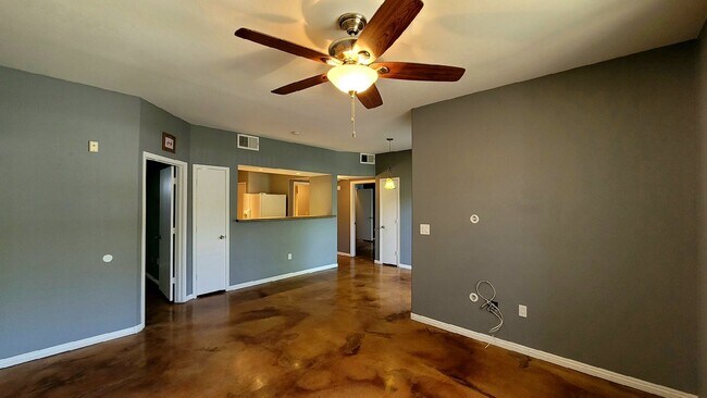 Foto del edificio - 7255 W Sunset Rd